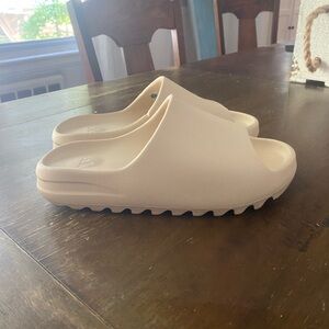 Adidas Yeezy Slides Bone